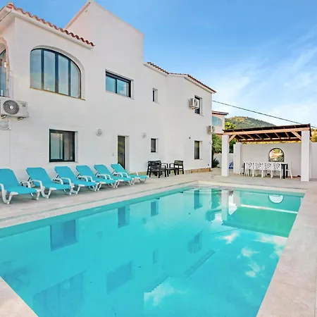 Papagayo Villa